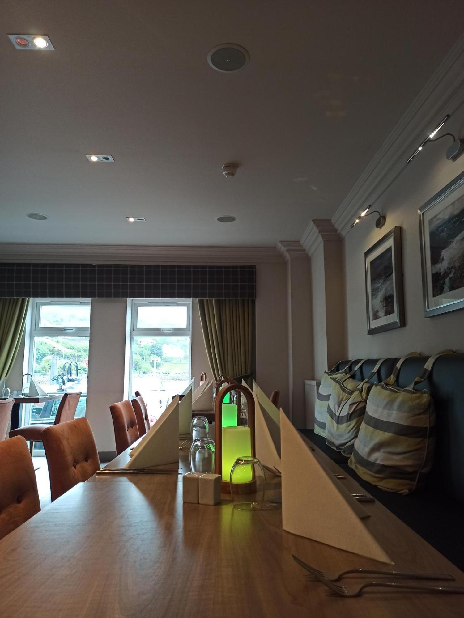 Anchor Hotel And Seabed Restaurant Tarbert  Exteriör bild